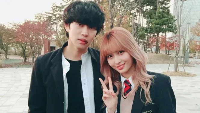 Momo TWICE dan Heechul Super Junior Resmi Berpacaran!