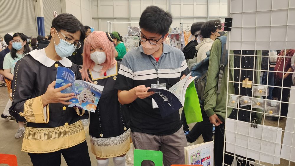 Comic Frontier 15: Kebahagiaan dalam Suasana Absurd dan Kacau