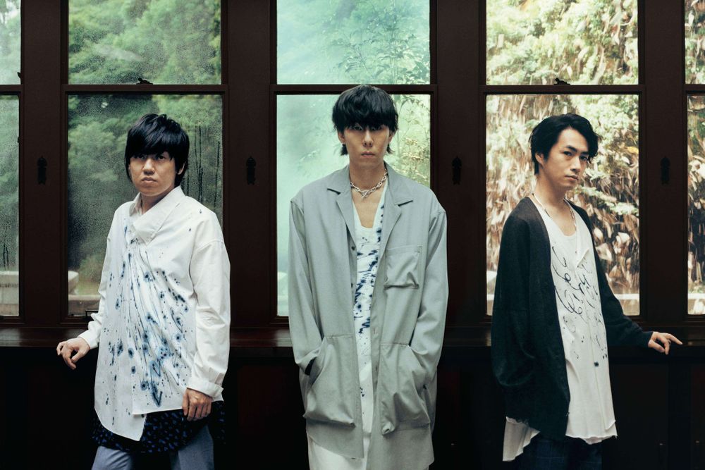 RADWIMPS Memuncaki Tangga Lagu dengan Soundtrack 'Weathering With You'